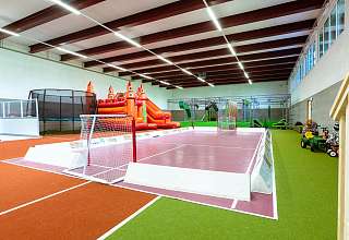 Indoor Spielhalle Sunstar Hotel Arosa