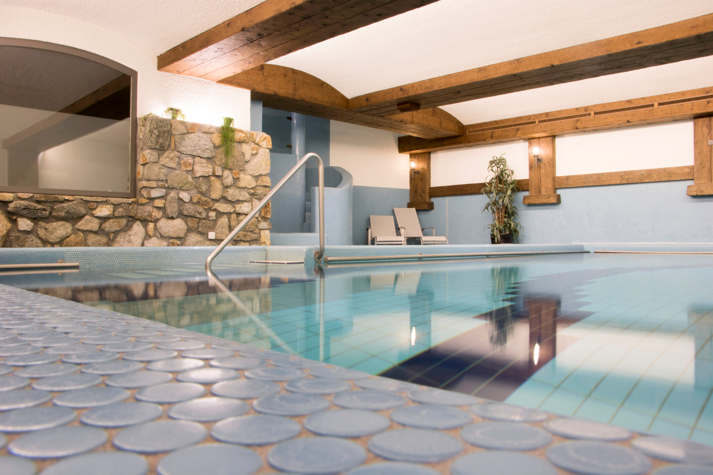 Hallenbad - Sunstar Hotel Klosters