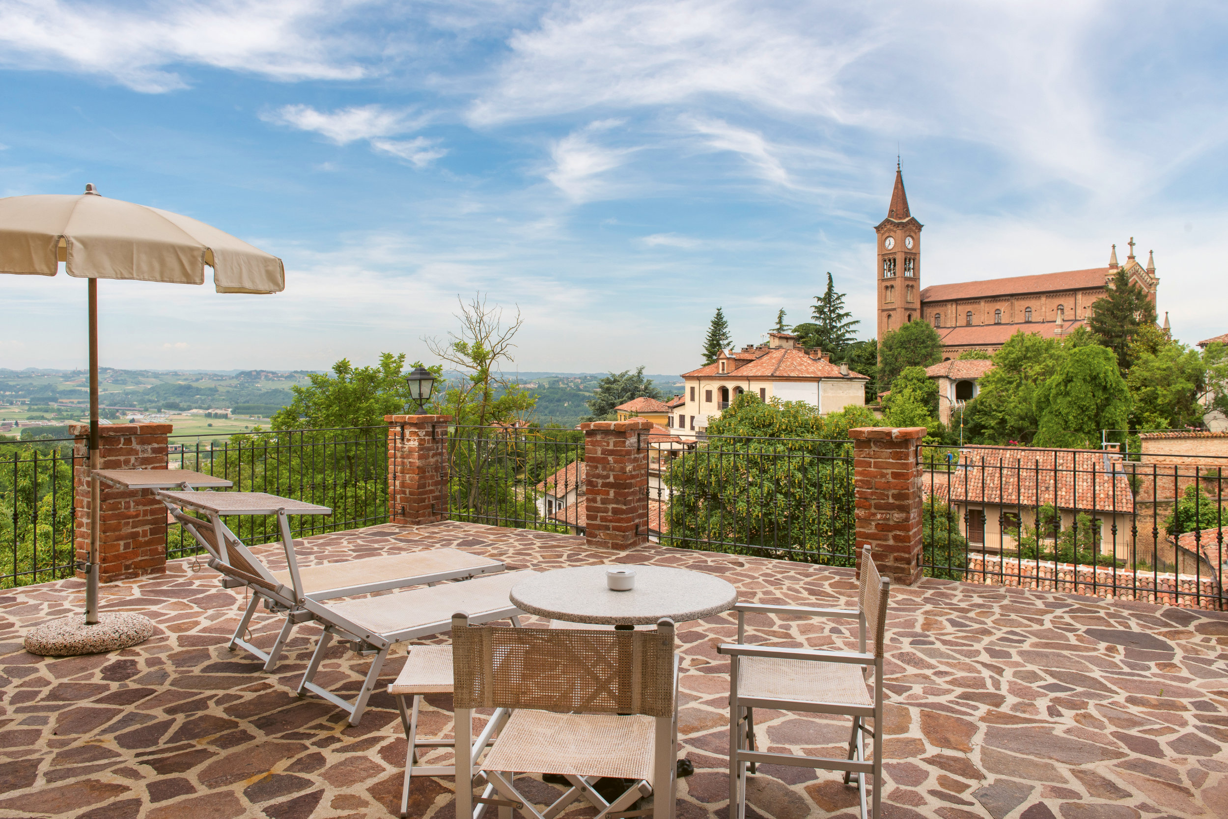 Terrasse von der Junior Suite Balkon - Sunstar Hotel Piemont